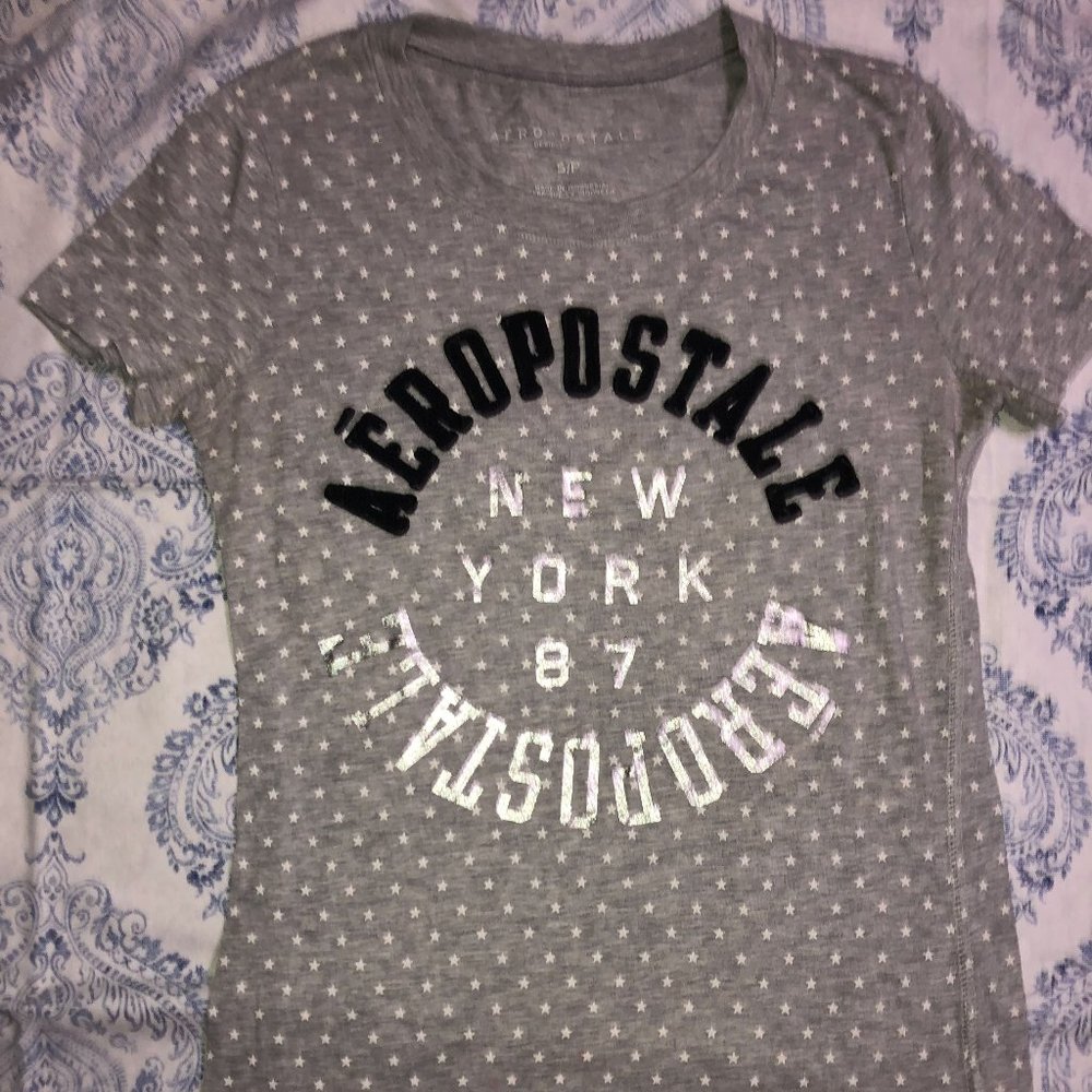 Gray Aeropostale and Stars T-Shirt